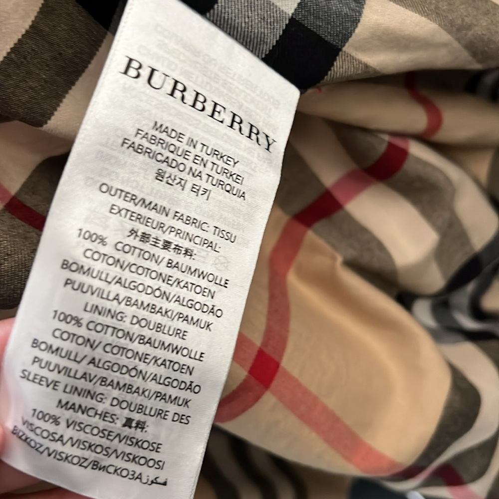 GORGEOUS! Burberry classic coat. NWT. You will have this forever, so timeless! - Picture 6 of 8